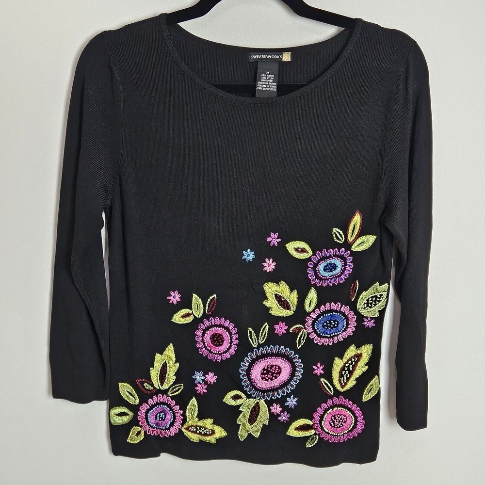 Sweaterworks Knit Top Women's Size M Embroidered Colorful Floral Stitch